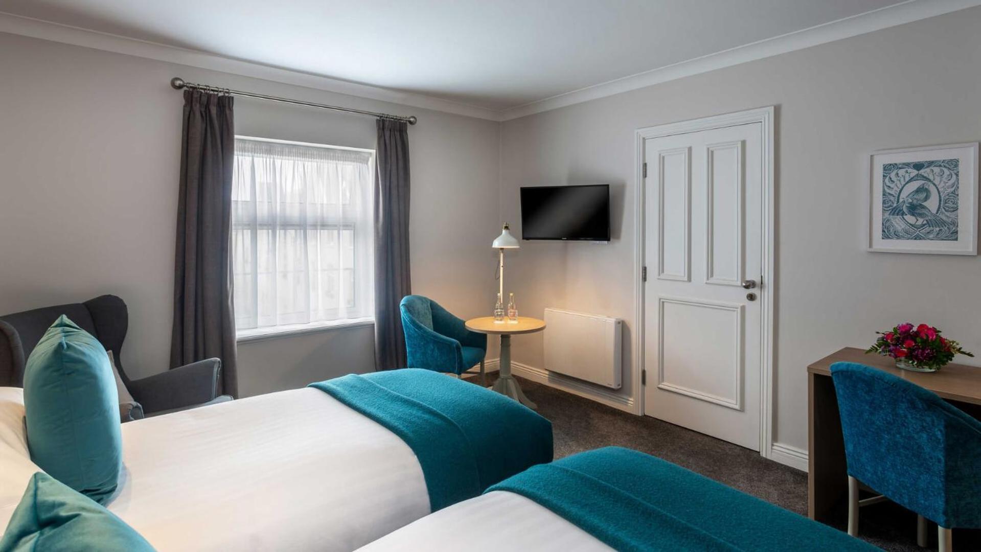 Hotel Tulip Near Delhi Airport Нью-Дели Номер фото