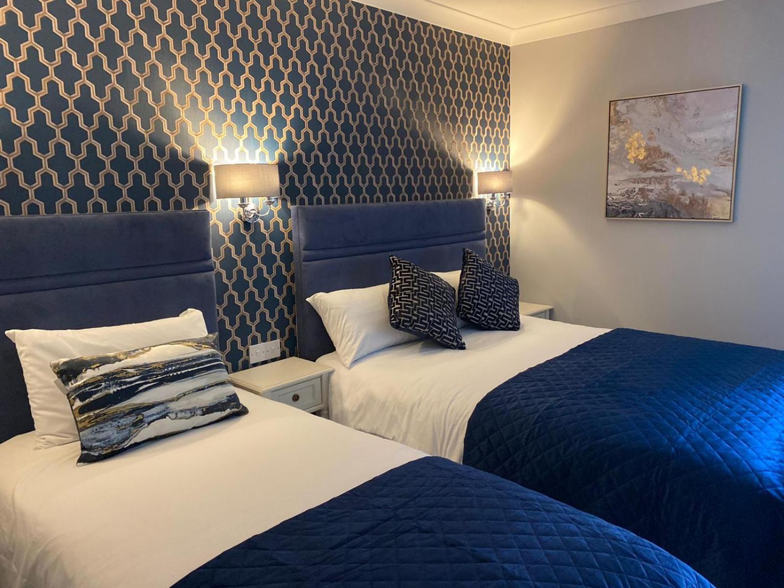 Hotel Tulip Near Delhi Airport Нью-Дели Номер фото